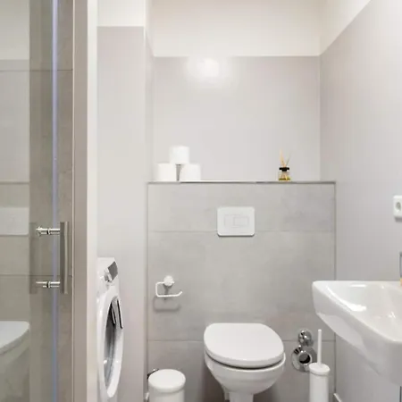 2bedroom In - Near Messe *